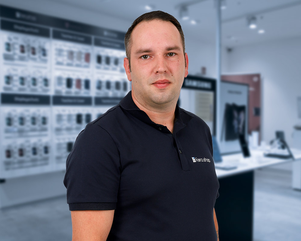 Neustrelitz 5 Shopmitarbeiter Tim