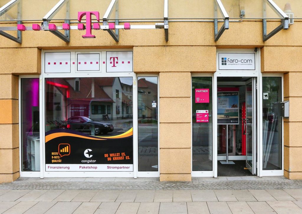 Anklam 2 faro.shop Anklam Eingang Aussenansicht
