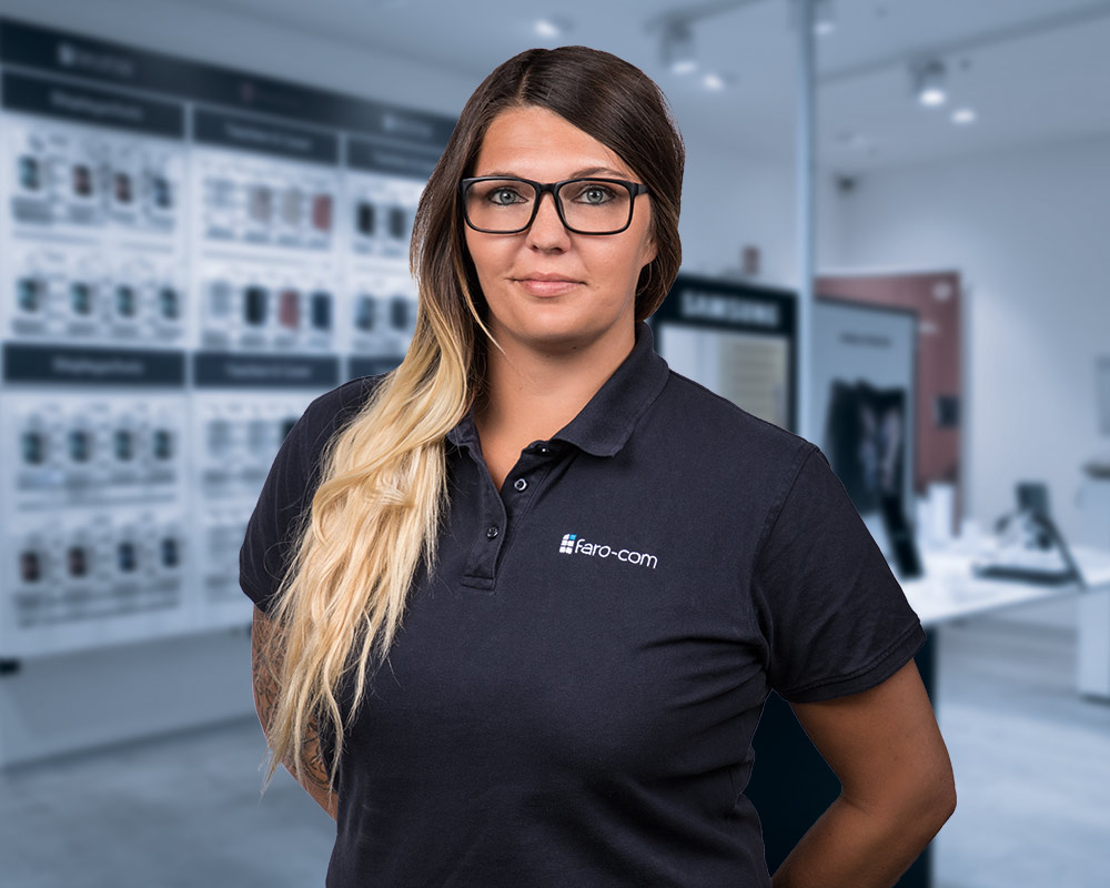 Lauchhammer 5 Shopmitarbeiterin Sabrina