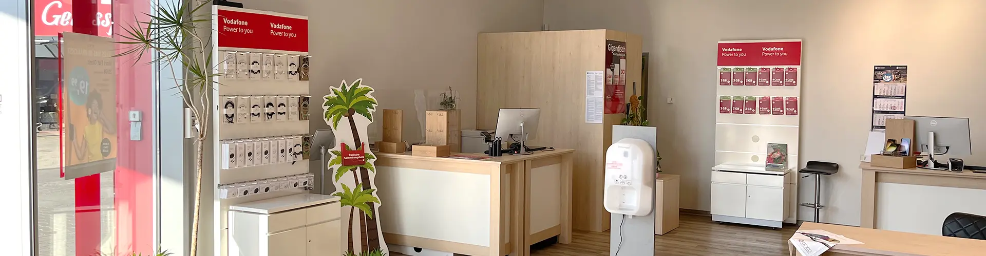 Beratertresen und Mobilfunkzubehör im faro.shop Zwickau